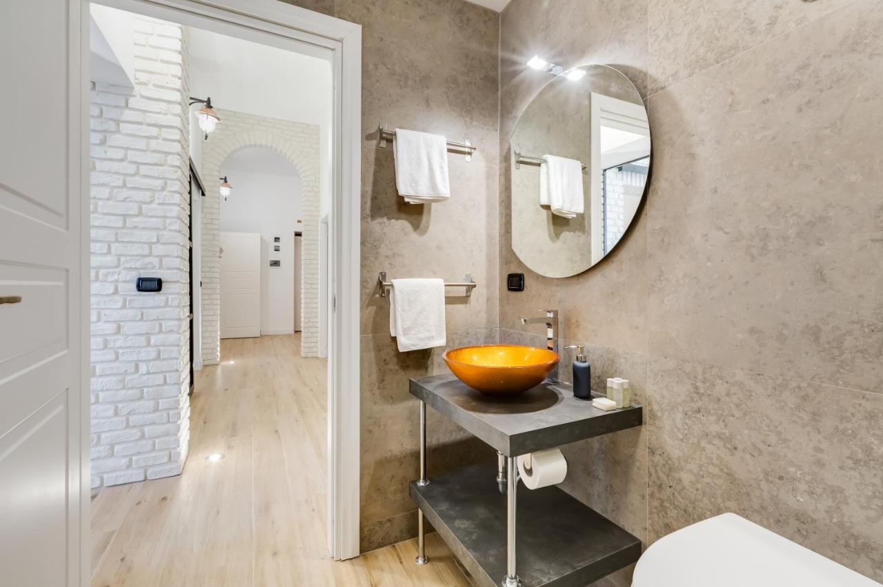 Bmga L Glam Industrial 3-Bed Apartment In Termini Rom Exterior foto